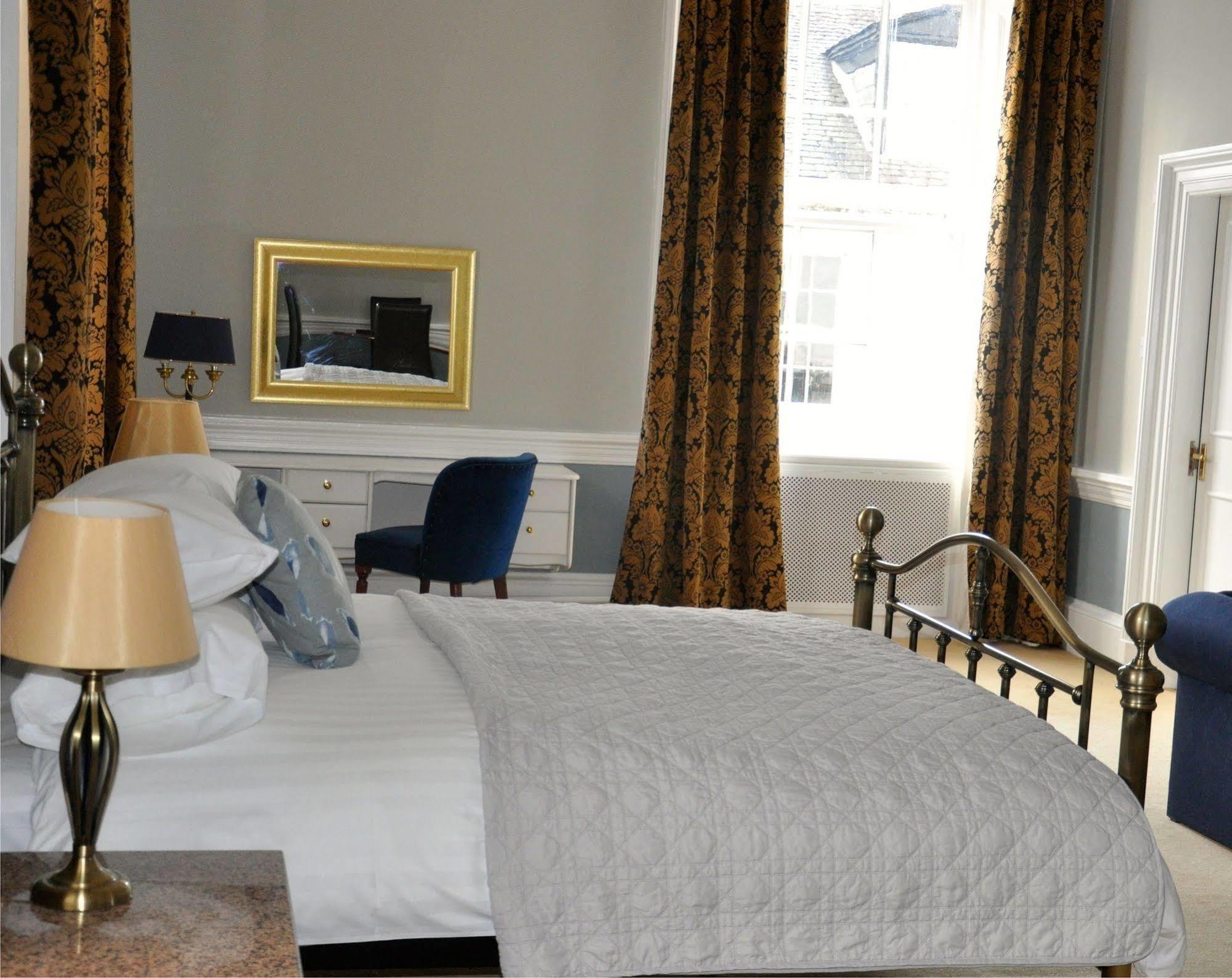 Atholl Arms Hotel